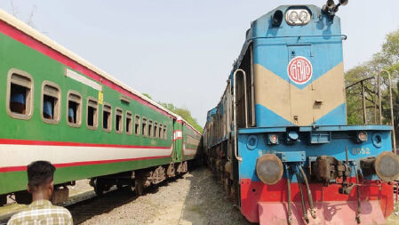 রাজশাহীতে দুই ট্রেনের সংঘর্ষ