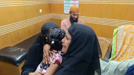 মায়ের হারানো ব্যাগ ফিরিয়ে দিয়ে সন্তান চুরি, অতঃপর...
