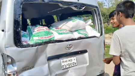 বৈষম্যবিরোধীর সাংগঠনিক কাজে দুর্ঘটনার শিকার শাবিপ্রবির মাইক্রোবাস, সমালোচনার ঝড় 