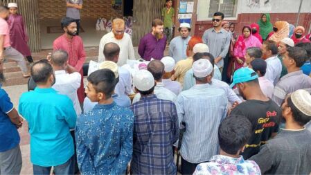 পবিপ্রবি ছাত্রশিবিরের ঈদসামগ্রী বিতরণ