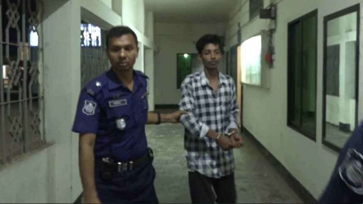 প্রবাসীর স্ত্রীকে অস্ত্রের ভয় দেখিয়ে ধর্ষণচেষ্টা, যুবক গ্রেপ্তার