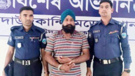 কুমিল্লায় শিশু ধর্ষণচেষ্টার অভিযোগ, ভারতীয় নাগরিক গ্রেপ্তার
