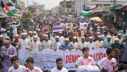 গাজায় ইসরায়েলি বর্বরতার প্রতিবাদে নোয়াখালীতে ছাত্রশিবিরের বিক্ষোভ