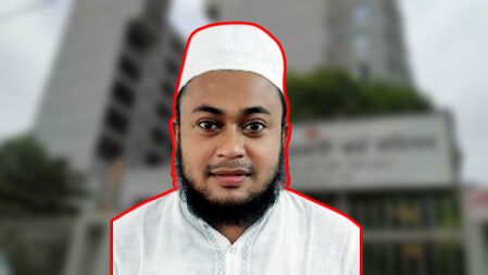 প্রতিবন্ধকতা পেছনে ফেলে প্রথম বিসিএসে তৃতীয় নুরুল হামিদ