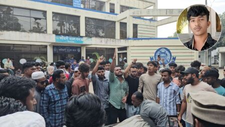 ছাত্রদল নেতাকে কুপিয়ে হত্যা, মরদেহ নিয়ে বিক্ষোভ