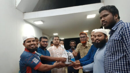 কুমিল্লা বিশ্ববিদ্যালয়ে ছাত্রশিবিরের ঈদসামগ্রী বিতরণ