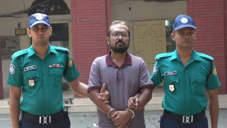‘টেস্ট ড্রাইভের’ কথা বলে গাড়ি ছিনতাই, অস্ত্রসহ বুয়েটের সাবেক শিক্ষার্থী গ্রেপ্তার