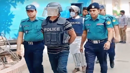 আশুলিয়ায় লাশ পোড়ানো : পুলিশ সদস্য মালেক ও মুকুল ট্রাইব্যুনালে হাজির