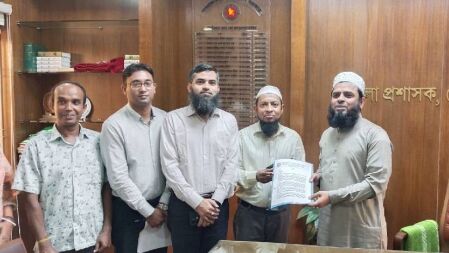 ‘সহকারী প্রাথমিক শিক্ষা অফিসার’ পদের গ্রেড উন্নীতকরণের দাবিতে স্মারকলিপি