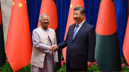 শান্তি ও স্থিতিশীলতা প্রতিষ্ঠায় চীনের বৃহত্তর ভূমিকা চান প্রধান উপদেষ্টা
