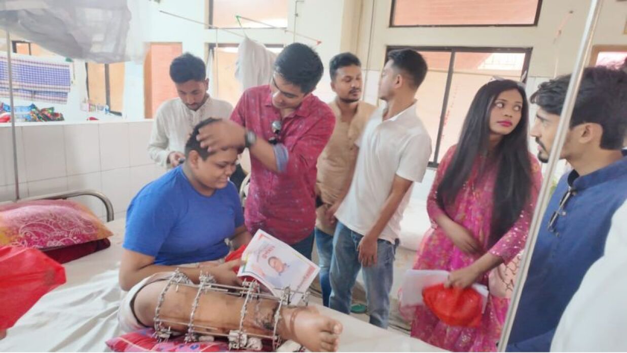 জুলাই আন্দোলনে আহতদের জন্য ছাত্রদলের ইফতার