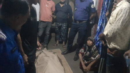 বাবার লাশ ঘরে ফেলে পালিয়ে গেলেন ছেলে-পুত্রবধূ
