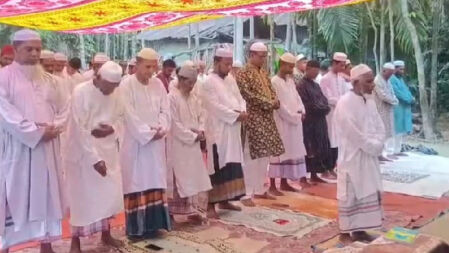 সৌদি আরবের সঙ্গে মিল রেখে ভোলার ১৪ গ্রামে ঈদের নামাজ আদায়