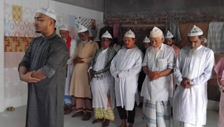নোয়াখালীর ৪ গ্রামে ঈদুল ফিতরের জামাত অনুষ্ঠিত 