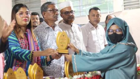 স্টুডেন্ট ওয়েলফেয়ার সোসাইটি হাইমচর কৃতি শিক্ষার্থীদের সংবর্ধনা