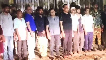টমটম পার্কিং নিয়ে সংঘর্ষ, বিএনপি নেতাসহ আটক ১৪