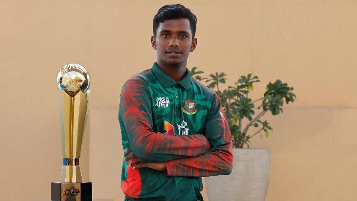 এসএসসি পরীক্ষা বাদ দিয়ে খেলাকে বেছে নিলেন এশিয়া কাপজয়ী তামিম