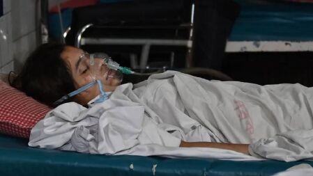 লোহাগাড়ায় দুর্ঘটনা: ৩৮ ঘণ্টা পরও জ্ঞান ফেরেনি কলেজছাত্রী প্রেমার