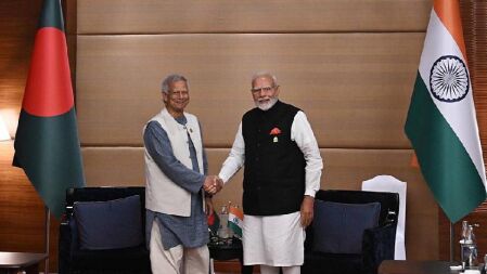ভারত বাংলাদেশে কোনো নির্দিষ্ট দলকে সমর্থন করে না: ইউনূসকে মোদি