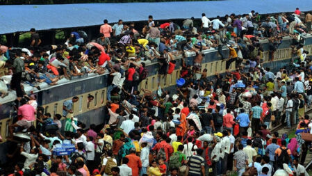 ঈদের ছুটিতে ঢাকা ছেড়েছেন ১ কোটি সাত লাখ সিম ব্যবহারকারী