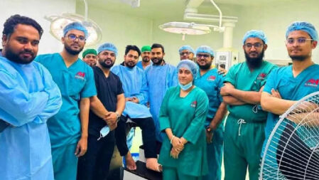 পায়ে আঘাত নিয়ে সিলেটের আল হারামাইন চিকিৎসাধীন ছিলেন নাহিদ ইসলাম