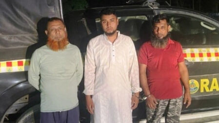 নেত্রকোনায় গাঁজাসহ ৩ মাদক কারবারি গ্রেপ্তার