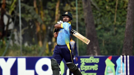 ১৫ বলে ফিফটি করে যত রেকর্ড ইমনের