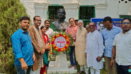 পাবনায় সুচিত্রা সেনের পৈতৃক বাড়িতে সংগ্রহশালা করার দাবি