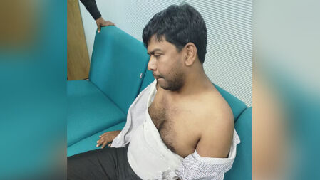 চাঁদা না পেয়ে ইসলামী ব্যাংক কর্মকর্তাকে মারধরের অভিযোগ শিবিরকর্মীদের বিরুদ্ধে