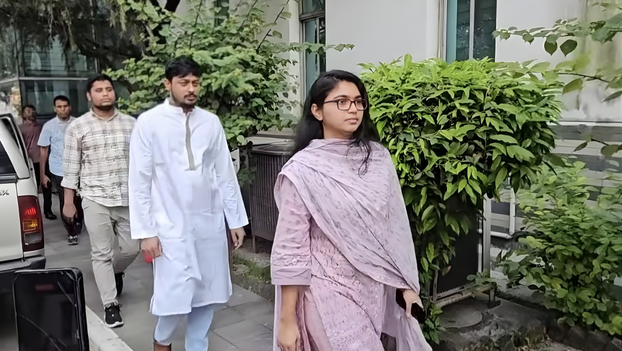 Dr Tasnim Jara, Nasiruddin Patwari and Hasanat Abdullah in Evercare Hospital