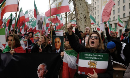 Iranian Students Stage Largest Anti-Government Protests Since Deadly Crackdown