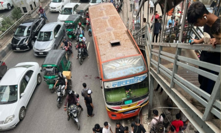CNG-Autorickshaw Driver Killed After Being Hit by Bus in Dhaka’s Farmgate
