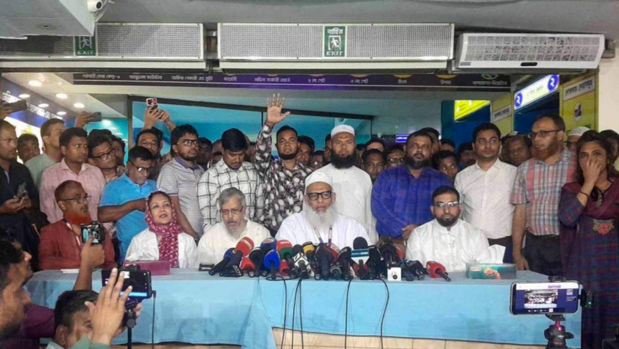 আদ্-দ্বীন ফাউন্ডেশনের নির্বাহী পরিচালক ডা. শেখ মহিউদ্দিন