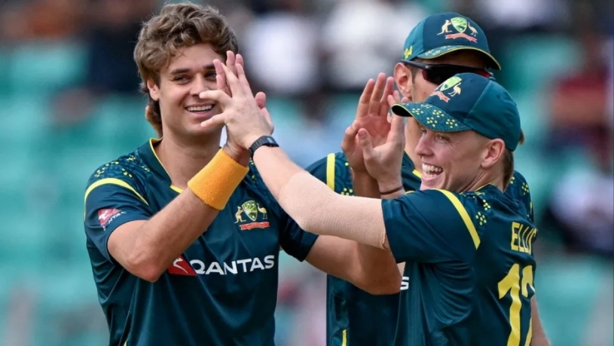 Australia Celebrates Wicket of Bangladeshi Batsman