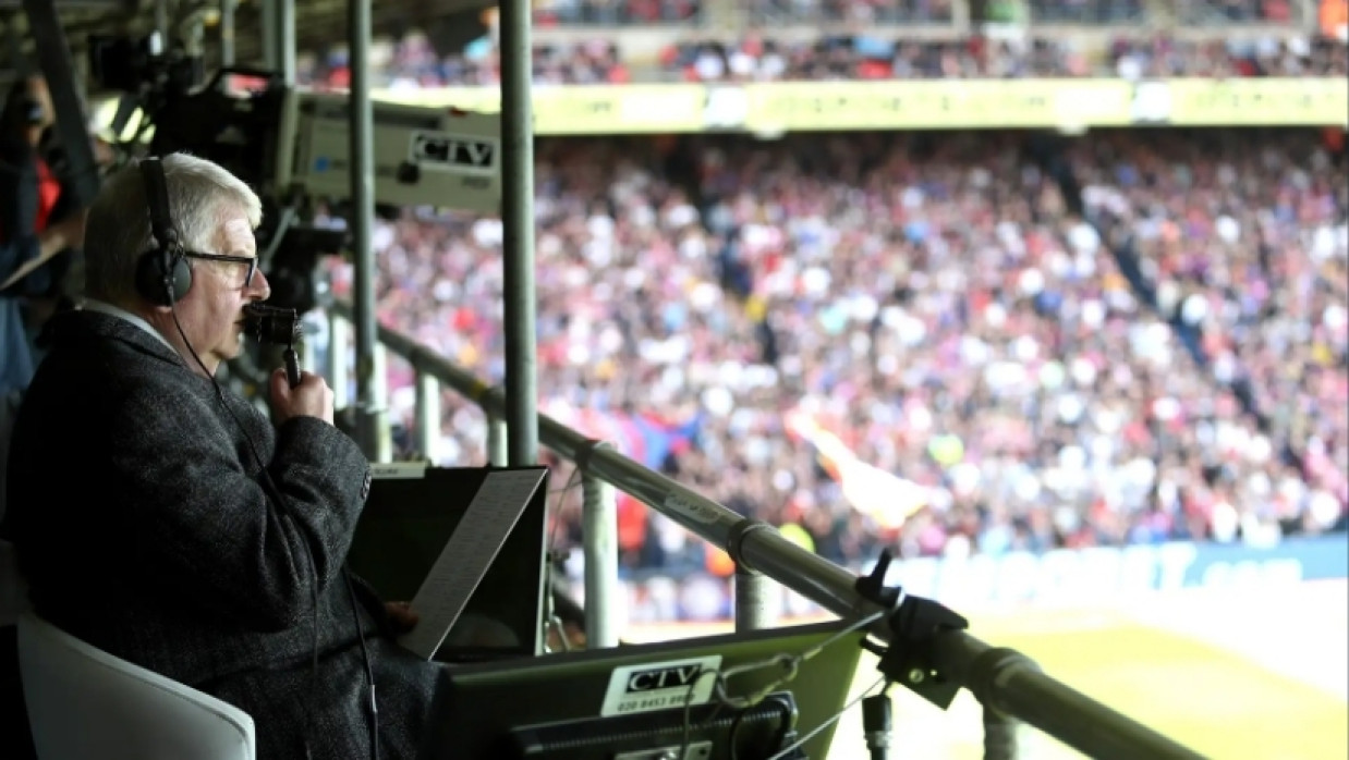 Commentary Box