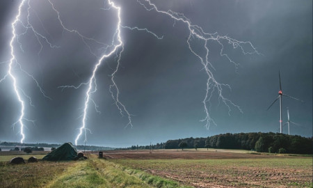 Lightning Alerts Issued for Three Districts Till 5 PM; Public Advised to Stay Indoors