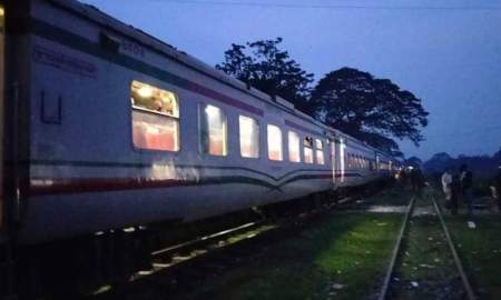ট্রেনের ইঞ্জিনে আগুন, চট্টগ্রাম-ময়মনসিংহ রুটে ট্রেন চলাচল বন্ধ