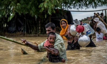 Myanmar Agrees to Take Back 300,000 Rohingyas from Bangladesh: Malaysian PM
