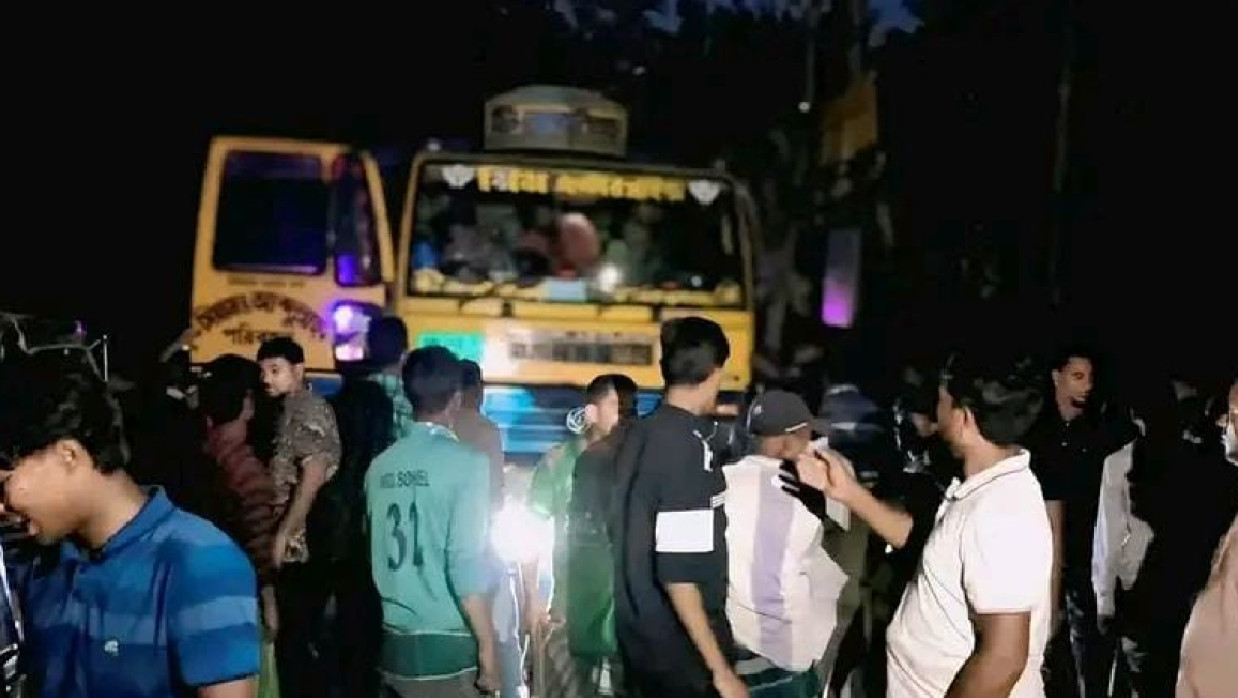 মেয়ের বাড়ি যাওয়ার পথে প্রাণ হারালেন বাবা