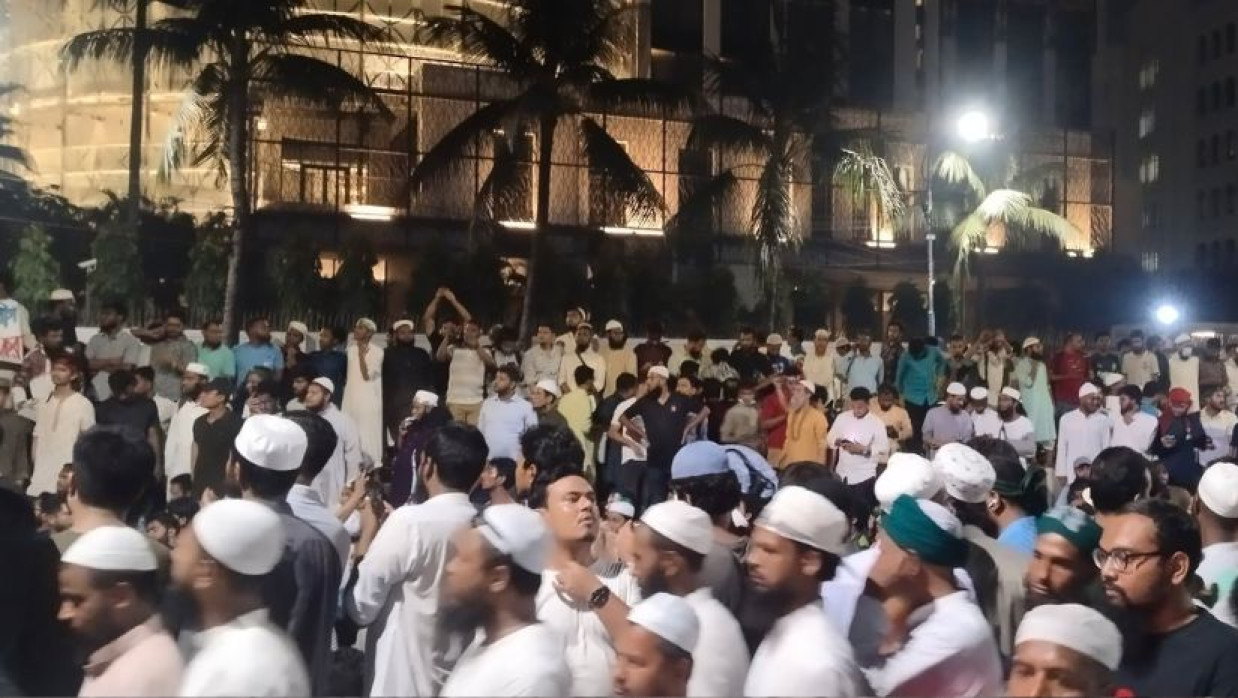 আন্দোলনকারীদের অবস্থান