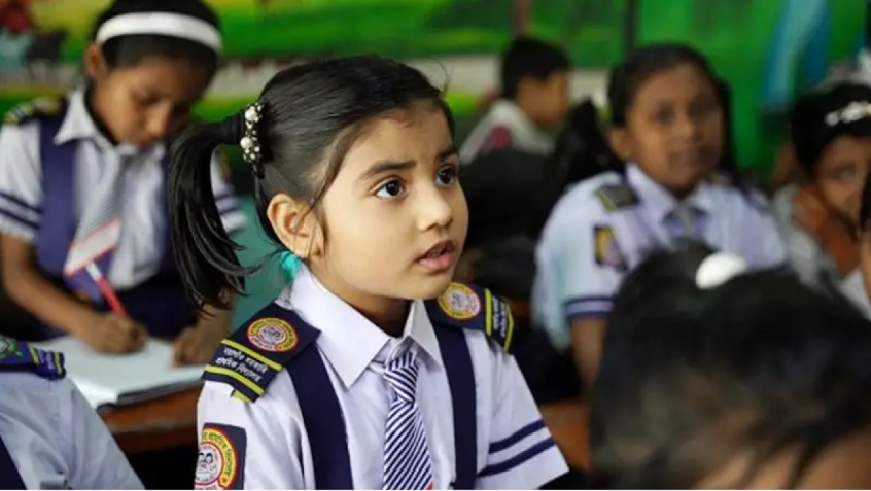 ইংরেজি মাধ্যম স্কুলে পাঠদানের চিত্র