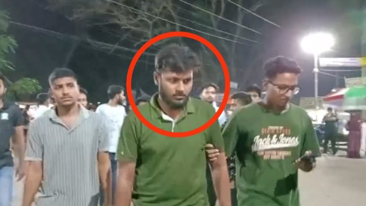 ছাত্রলীগ নেতা আটক