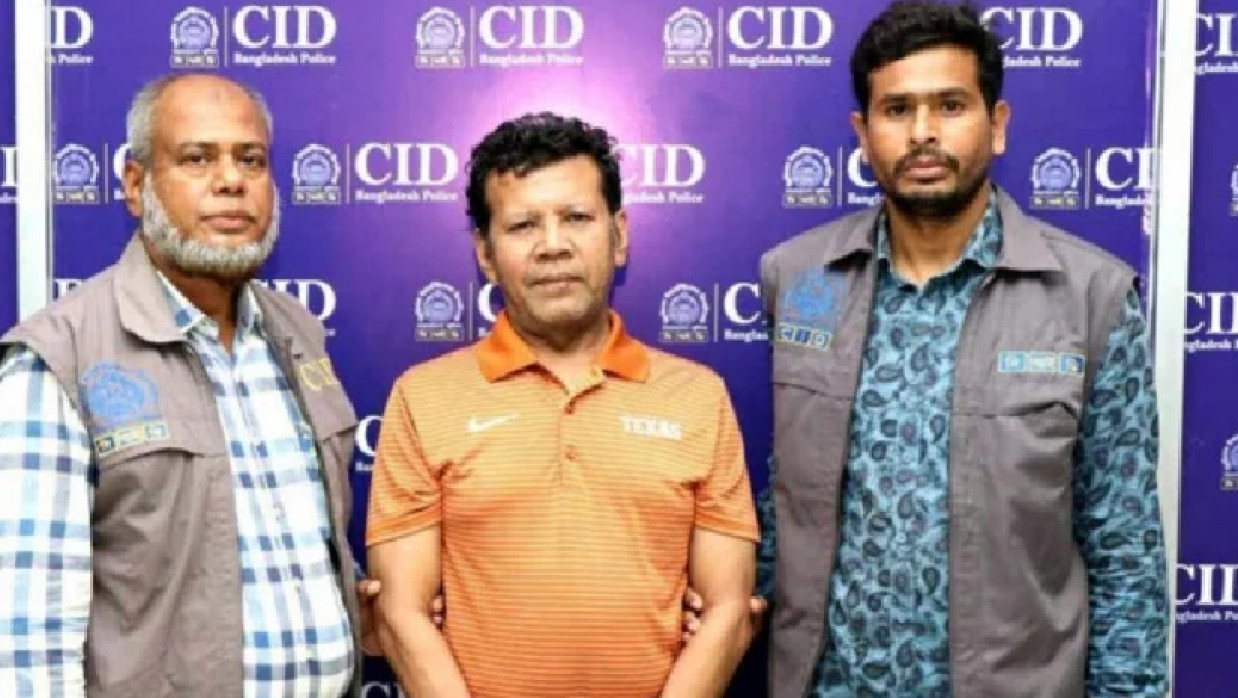 মেয়র তাপসের বিশেষ প্রতিনিধি গ্রেফতার