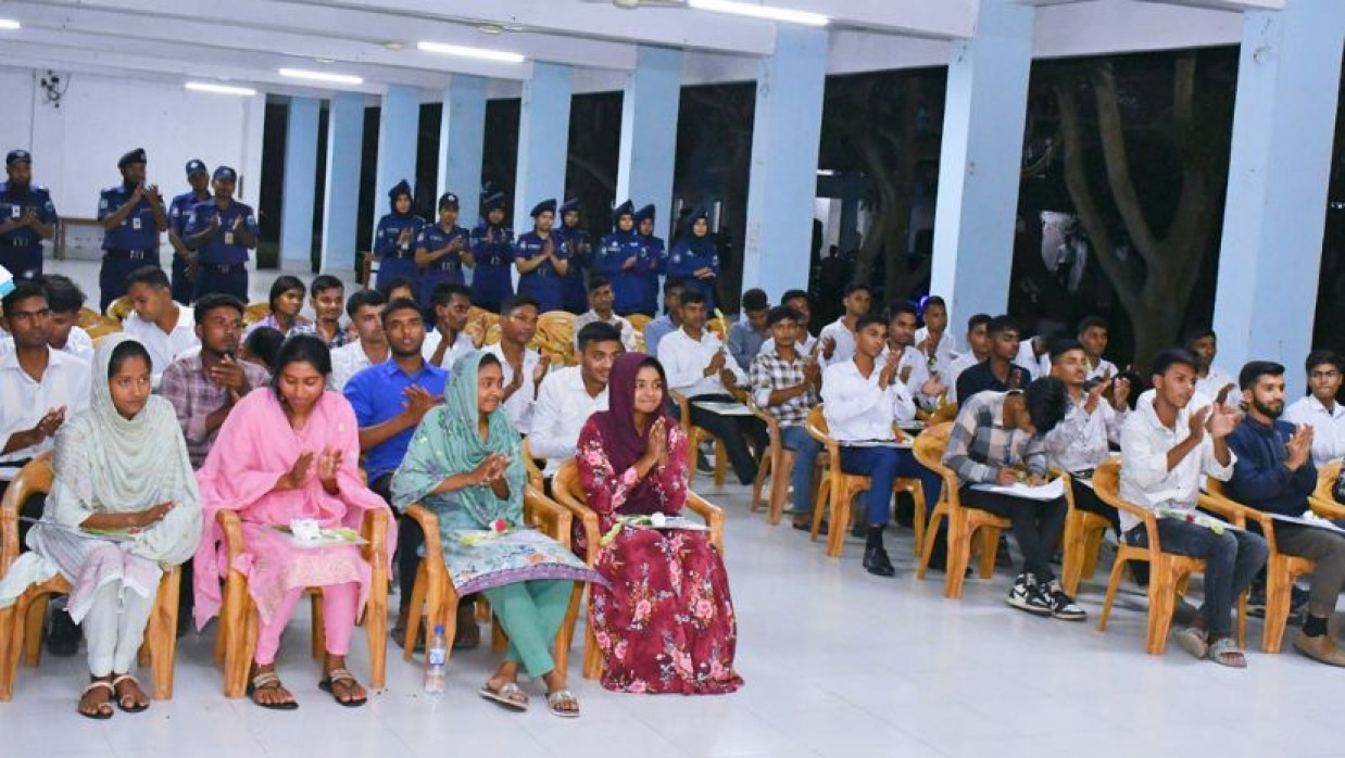 নওগাঁ পুলিশ লাইন্স