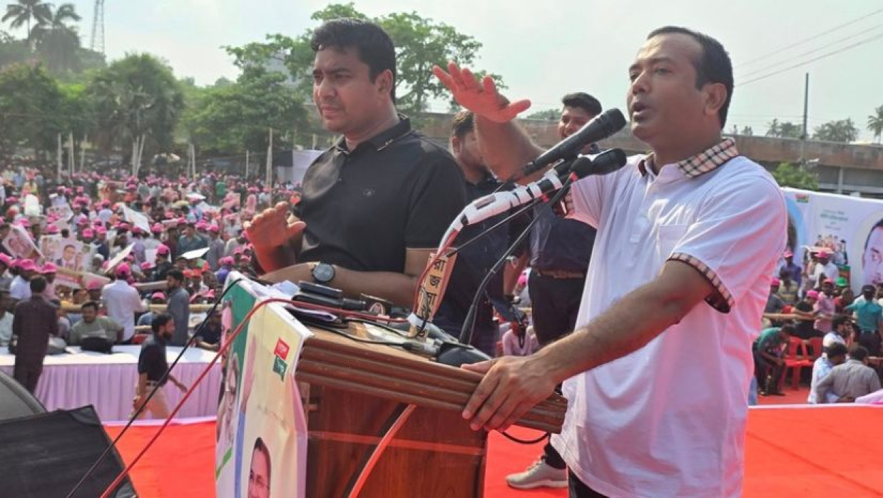 বক্তব্য রাখছেন ছাত্রদল সভাপতি রাকিব