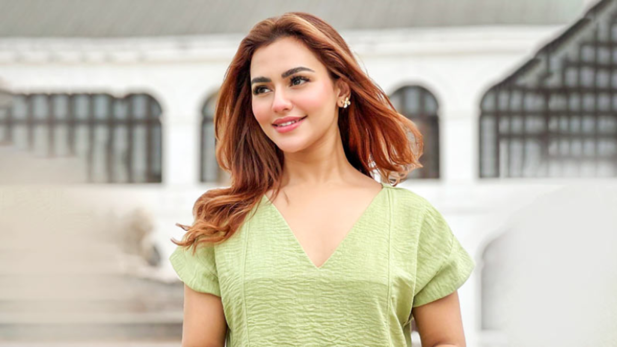 নুসরাত ফারিয়া