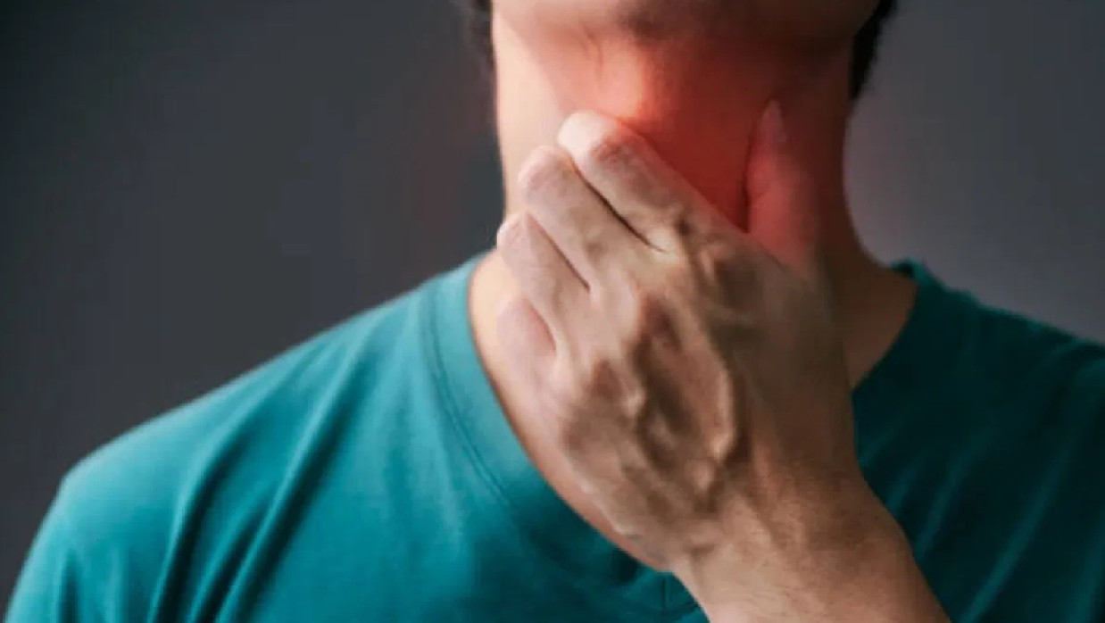 গলা ব্যথা ও শুকনা কাশি