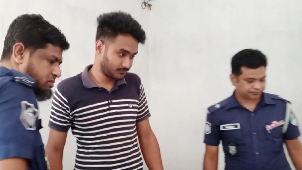 ছা্ত্রলীগ নেতা গ্রেপ্তার