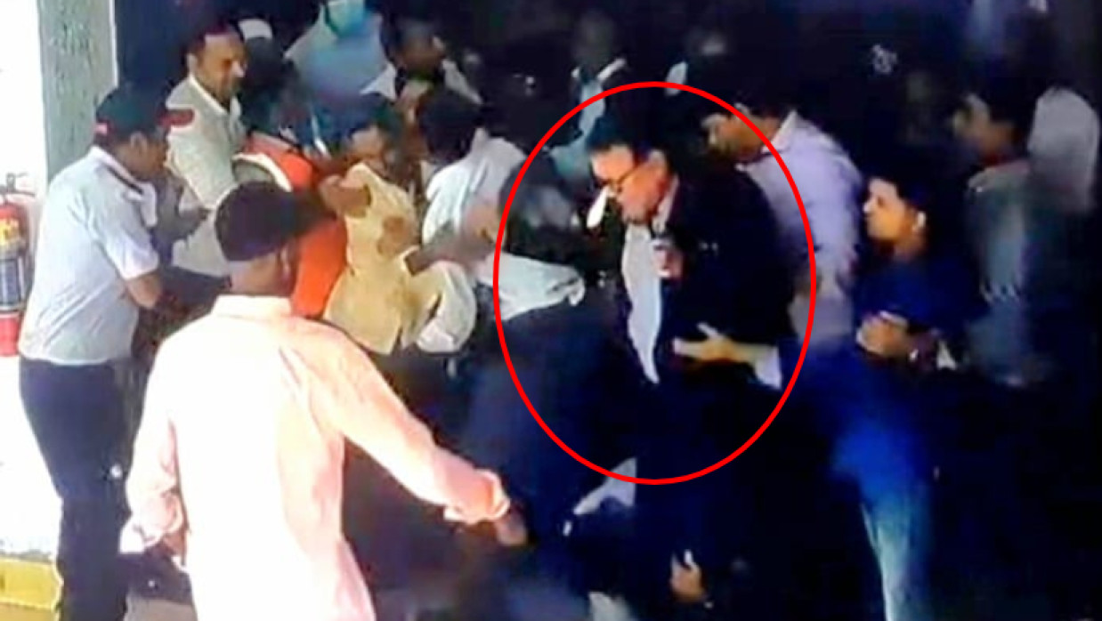 হামলার দৃশ্য 