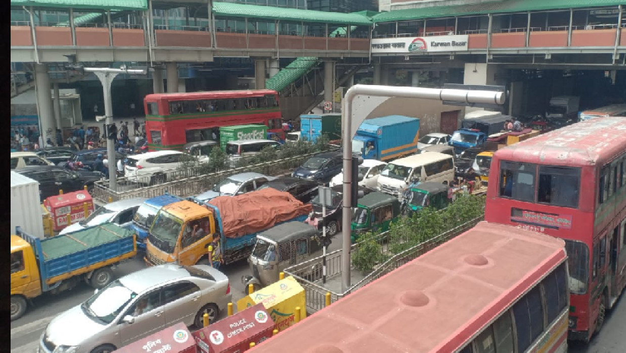 রাজধানীতে তীব্র যানজট